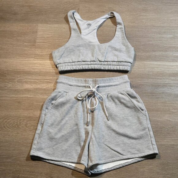ALO Yoga High Waist East Sweat Shorts And Bra Set Women's Size XS Gray